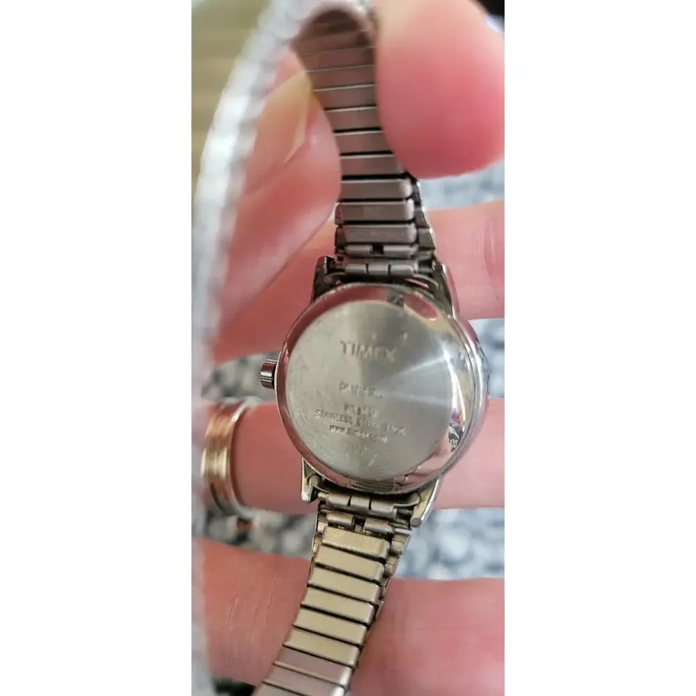 Timex Indiglo WR 30M Silver Stainless Steel Quartz Analog Wristwatch